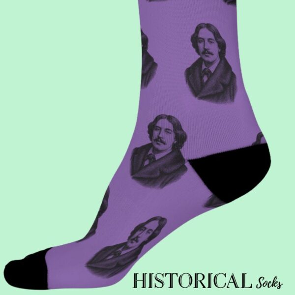 Purple Oscar Wilde socks